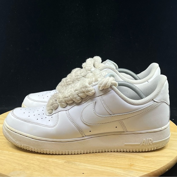 Nike Air Force 1 Low '07 Triple White Retro Classic CW2288-111 All Men's Size 10 - Picture 6 of 10